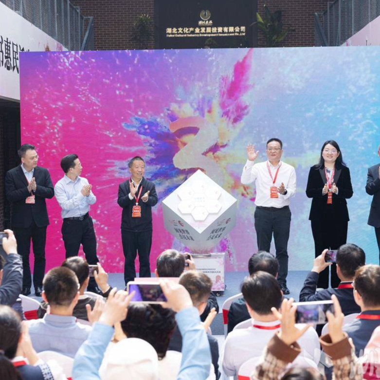 进口原版图书惠民专场启幕 四千种精品图书邀读者“阅见世界”